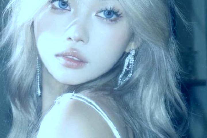 Zoe, 37, a blonde dark-eyed asian companion based in Metouia. Offering OWO, Striptease, 69. Available for incall and outcall, day and evening dates.