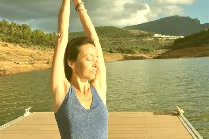 Zoe, 37 — Escort in Aunon, Spain