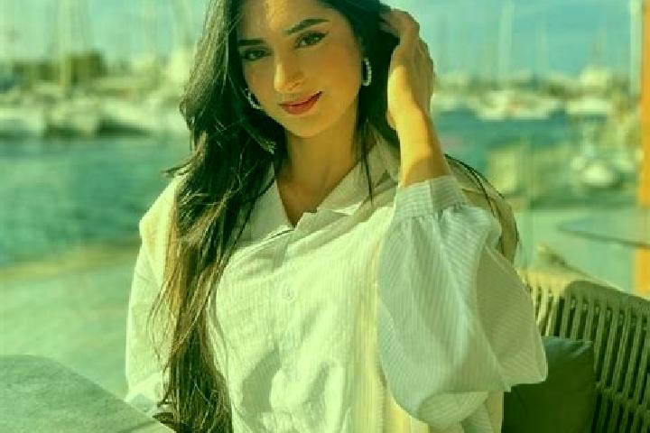 Zoe, 37 — Escort in Ben Aoun, Tunisia