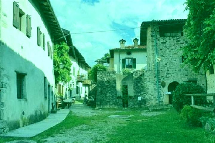 Zoe, 37 — Escort in Borgo di Ranzo, Italy
