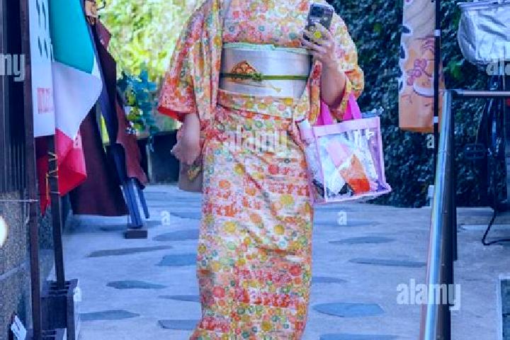 Zoe, 37 — Escort in Kitsuki, Japan