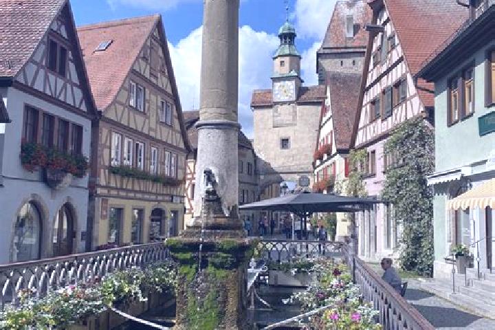 Zoe, 37 — Escort in Rothenburg, Germany