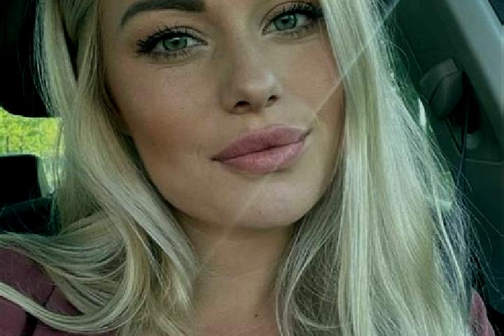 Zoe, 38, a blonde hazel-eyed slavic companion based in Cliffcrest. Offering Girlfriend Experience, Overnight, BDSM, GFE, Roleplay. Available for incall and o...