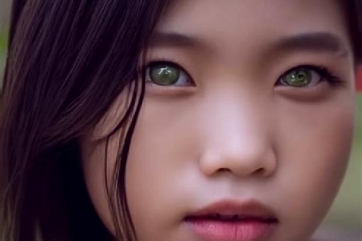 Zoe, 38, a red green-eyed asian companion based in Miranda de Azan. Offering Couples, 69. Available for incall and outcall, day and evening dates.