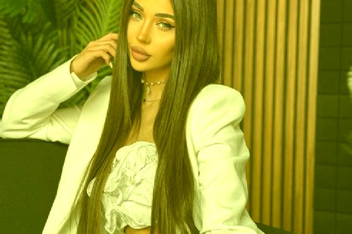 Zoe, 38 — Escort in Davtashen, Armenia