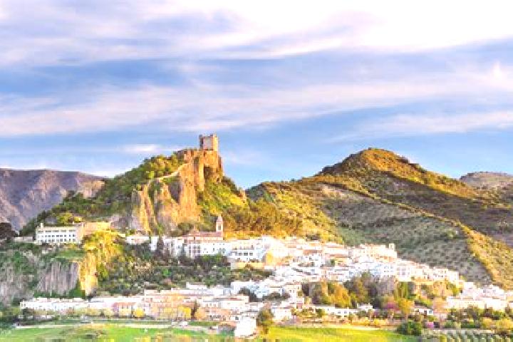 Zoe, 38 — Escort in Elche de la Sierra, Spain