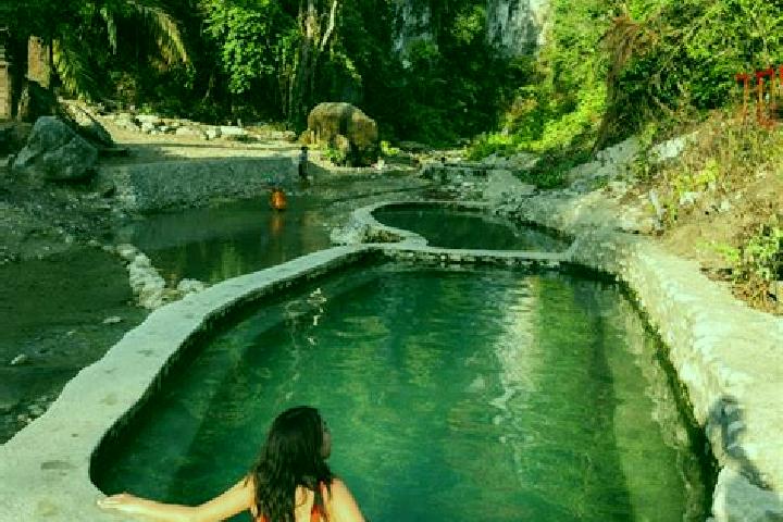 Zoe, 38 — Escort in Mainit Norte, Philippines