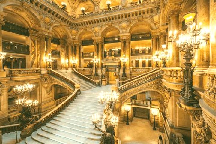 Zoe, 38 — Escort in Paris 09 Opera, France