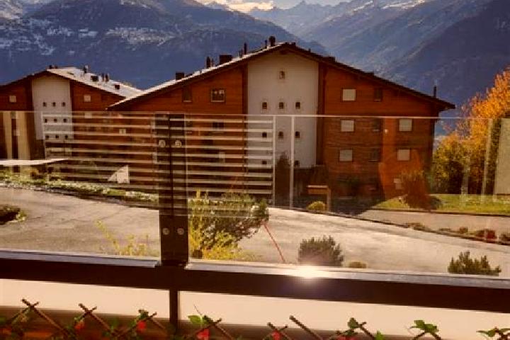 Zoe, 38 — Escort in Randogne, Switzerland