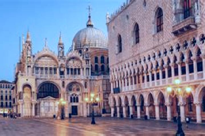 Zoe, 38 — Escort in San Marco, Italy