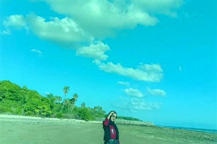 Zoe, 38 — Escort in Talambung Laok, Indonesia