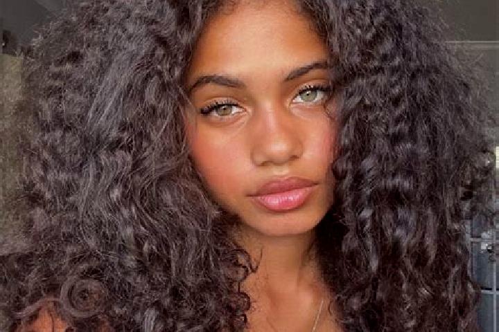 Zoe, 39, a black blue-eyed ebony companion based in Maple Heights-Lake Desire. Offering Tantra, Couples, Striptease. Available for incall and outcall, day an...