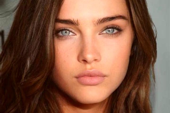 Zoe, 39, a brunette green-eyed european companion based in Toc. Offering Domination, BDSM, Deep French Kissing, A-Level, Girlfriend Experience. Available for...