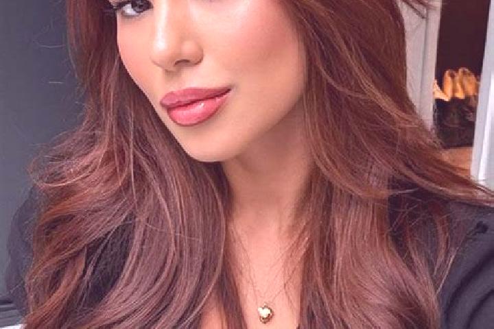 Zoe, 39, a chestnut brown-eyed latina companion based in Qarah Bagh Bazar. Offering Domination, Overnight, Duos, Erotic Massage, OWO. Available for incall an...