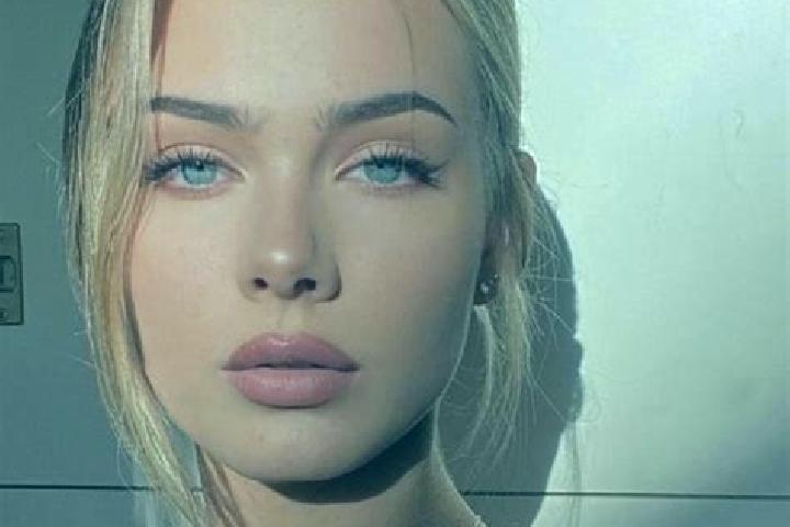 Zoe, 39, a chestnut grey-eyed european companion based in Arklow. Offering Dinner Date, Overnight, Party Girl. Available for incall and outcall, overnight bo...