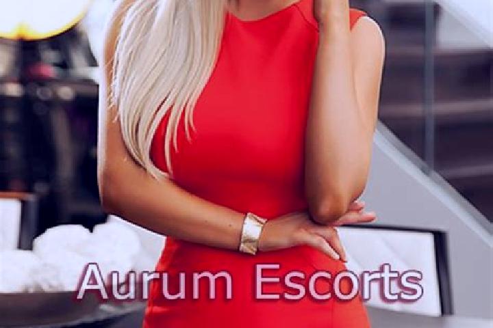 Zoe, 39, a red grey-eyed caucasian companion based in Fuentespalda. Offering Dinner Date, Striptease, Deep French Kissing, Girlfriend Experience. Available f...