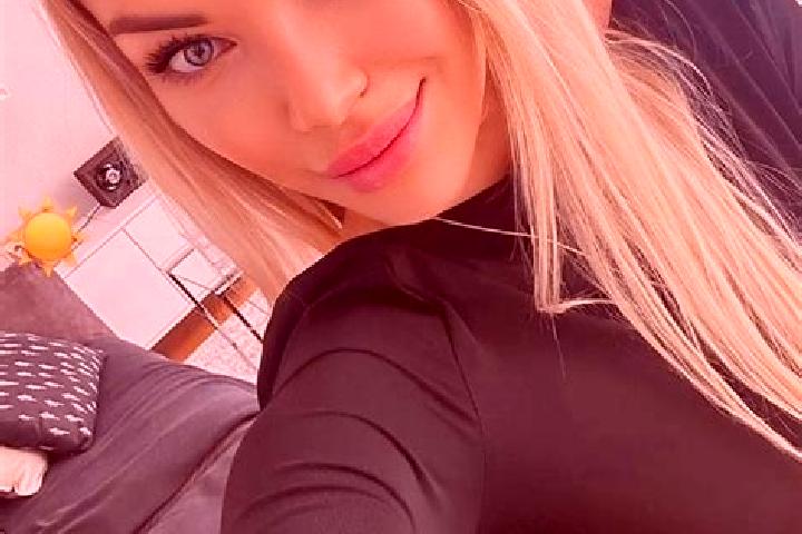 Zoe, 39 — Escort in Ludmirov, Czech Republic