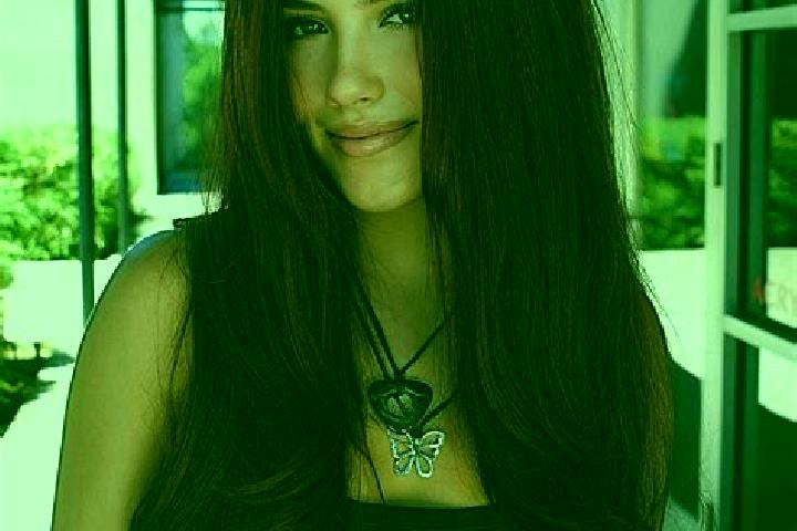 Zoey, 20, a auburn dark-eyed latina companion based in Colonia Veronica Lopez. Offering CIM, Fetish, 69. Available for incall and outcall, overnight bookings...