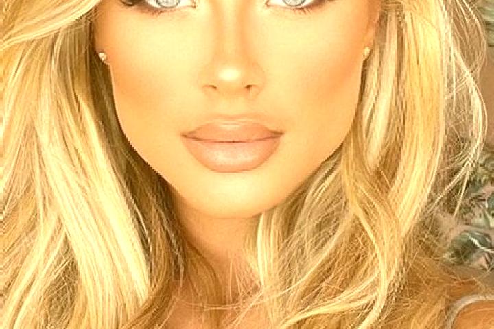 Zoey, 20, a blonde blue-eyed latina companion based in Thalwil / Berg. Offering 69, Domination, BDSM, Fetish. Available for incall and outcall, day and eveni...