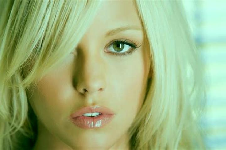 Zoey, 20, a blonde brown-eyed ebony companion based in Vadakkekkad. Offering OWO, Deep French Kissing, Girlfriend Experience, Couples, Roleplay. Available fo...