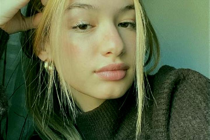 Zoey, 20, a blonde brown-eyed mixed companion based in Mintlaw. Offering Party Girl, Striptease, Overnight. Available for incall and outcall, day and evening...