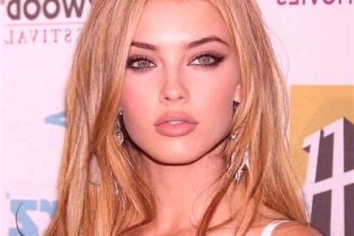 Zoey, 20, a blonde hazel-eyed indian companion based in Varois-et-Chaignot. Offering Striptease, OWO, BDSM. Available for incall and outcall, overnight booki...