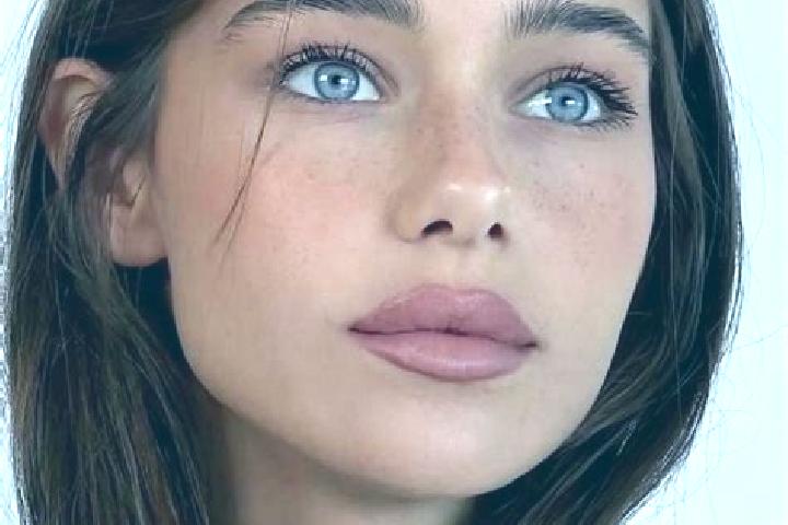 Zoey, 20, a brunette brown-eyed mixed companion based in Daguyun. Offering Deep French Kissing, Prostate Massage, Party Girl. Available for incall and outcal...