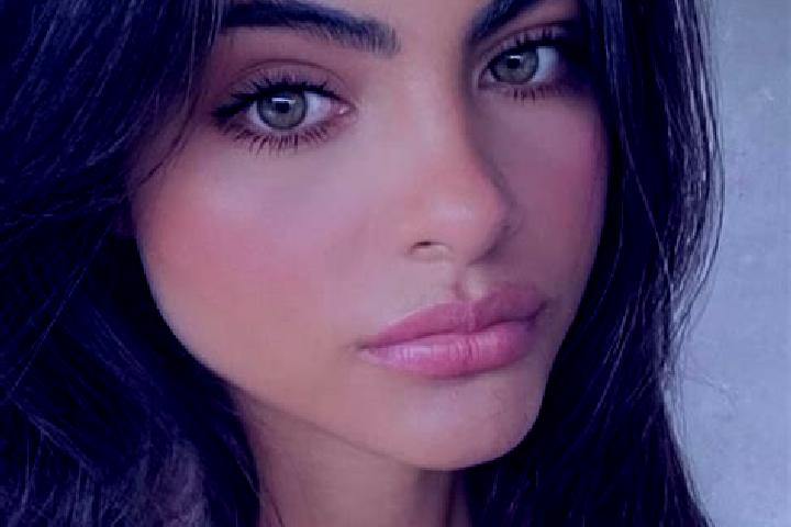 Zoey, 20, a brunette green-eyed european companion based in Podstrana - Sita. Offering Duos, OWO, Roleplay, Domination. Available for incall and outcall, day...
