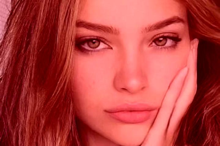 Zoey, 20, a dark blonde hazel-eyed slavic companion based in Achen. Offering OWO, Duos, GFE, BDSM. Available for incall and outcall, day and evening dates.