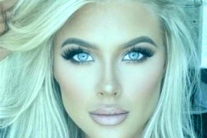 Zoey, 20, a platinum blonde amber-eyed mediterranean companion based in Ouled Djellal. Offering Duos, Prostate Massage, BDSM, Girlfriend Experience. Availabl...