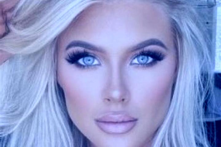 Zoey, 20, a platinum blonde brown-eyed latina companion based in Rovira. Offering CIM, A-Level, Tantra, Girlfriend Experience. Available for incall and outca...