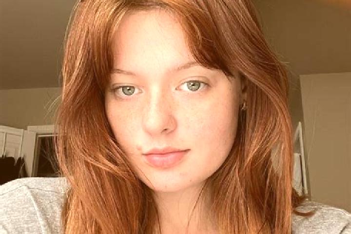 Zoey, 20, a red brown-eyed mixed companion based in Old Westbury. Offering Striptease, Massage, OWO. Available for incall and outcall, day and evening dates.