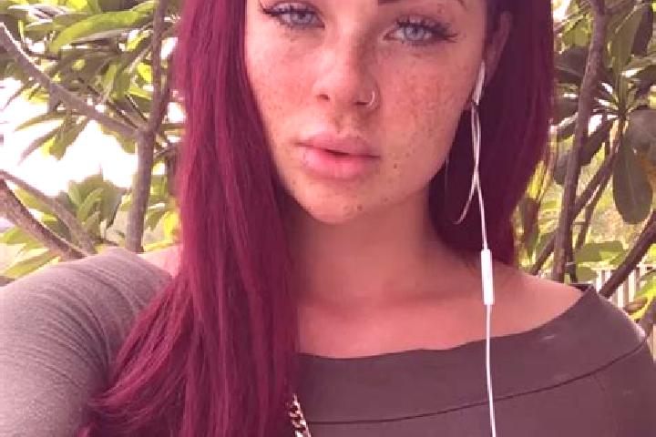Zoey, 20, a red green-eyed mediterranean companion based in El Sauz de Abajo. Offering Couples, Overnight, Party Girl, BDSM. Available for incall and outcall...