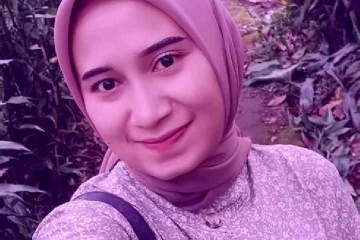 Zoey, 20 — Escort in Citapen, Indonesia