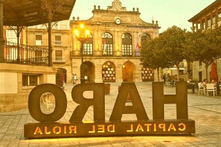 Zoey, 20 — Escort in Haro, Spain