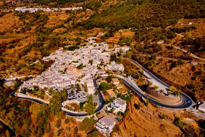 Zoey, 20 — Escort in Pampaneira, Spain