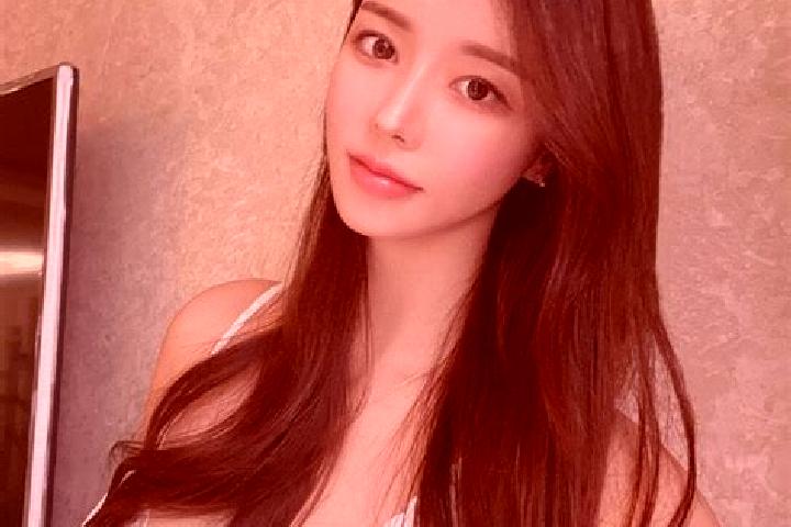 Zoey, 20 — Escort in Tongmin, China