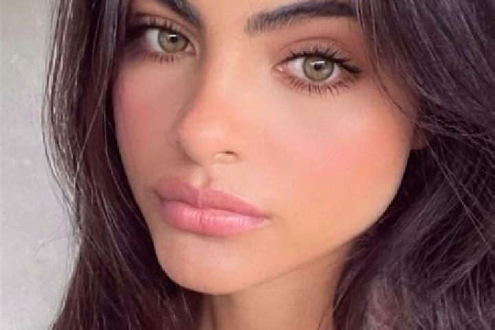Zoey, 21, a black green-eyed indian companion based in Matsuda-soryo. Offering Duos, Prostate Massage, 69, Overnight. Available for incall and outcall, day a...
