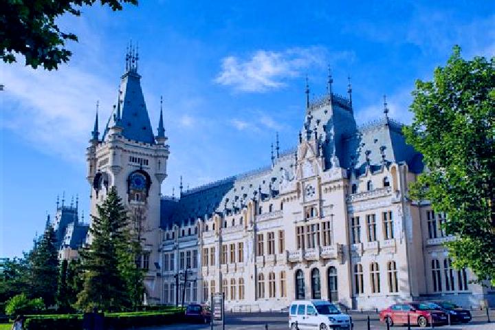 Zoey, 21 — Escort in Manzatesti, Romania