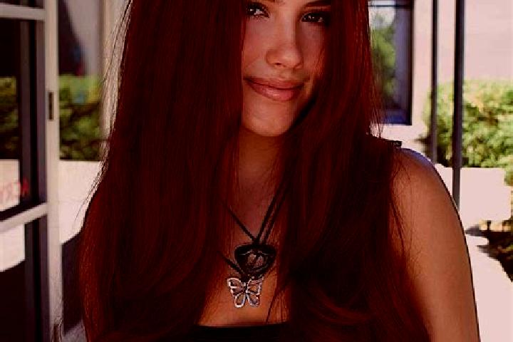 Zoey, 22, a auburn dark-eyed slavic companion based in Berovo. Offering Massage, Dinner Date, A-Level, Domination. Available for incall and outcall, overnigh...