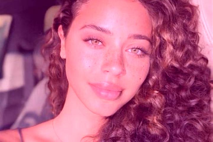Zoey, 22, a black hazel-eyed mediterranean companion based in Pangkor. Offering Erotic Massage, Deep French Kissing, CIM, Dinner Date. Available for incall a...