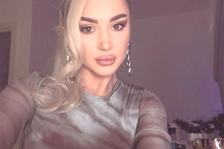 Zoey, 22, a blonde dark-eyed caucasian companion based in Valstagna. Offering GFE, Domination, Travel Companion, Tantra. Available for incall and outcall, da...