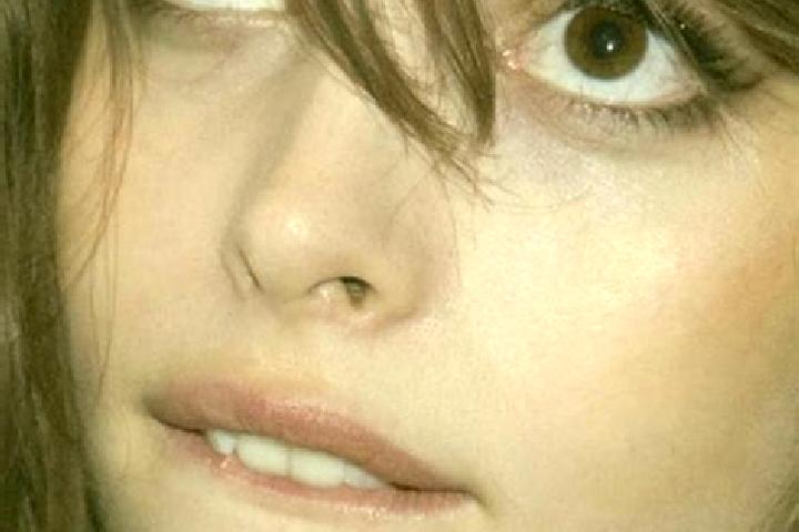Zoey, 22, a chestnut dark-eyed indian companion based in Saint-Isidore-de-Laprairie. Offering Erotic Massage, Deep French Kissing, Dinner Date, OWO. Availabl...