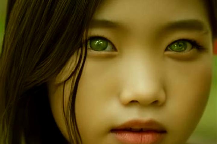 Zoey, 22, a chestnut green-eyed asian companion based in Pandi. Offering Fetish, BDSM, Massage, CIM. Available for incall and outcall, day and evening dates.