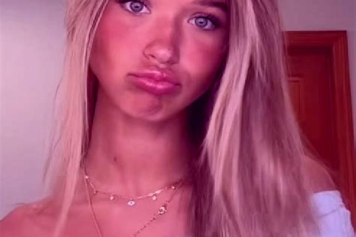 Zoey, 22, a dark blonde blue-eyed caribbean companion based in Laytonville. Offering A-Level, Dinner Date, Roleplay. Available for incall and outcall, overni...