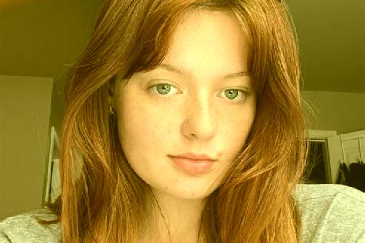 Zoey, 22, a red grey-eyed indian companion based in Mope. Offering Dinner Date, Party Girl, Massage. Available for incall and outcall, day and evening dates.