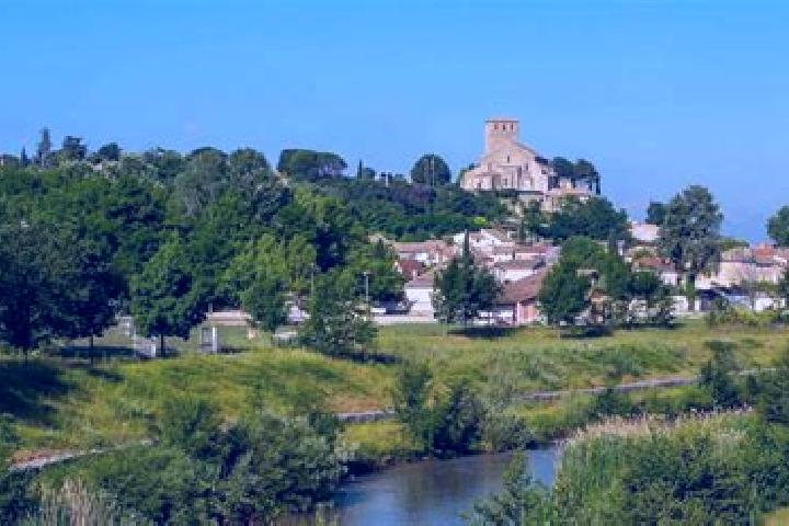 Zoey, 22 — Escort in Bollene, France