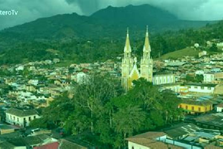 Zoey, 22 — Escort in Guaca, Colombia