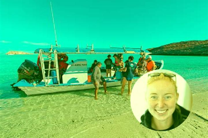 Zoey, 22 — Escort in Saint Andrews Beach, Australia