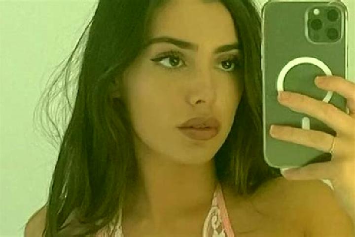 Zoey, 22 — Escort in Vilaplana, Spain